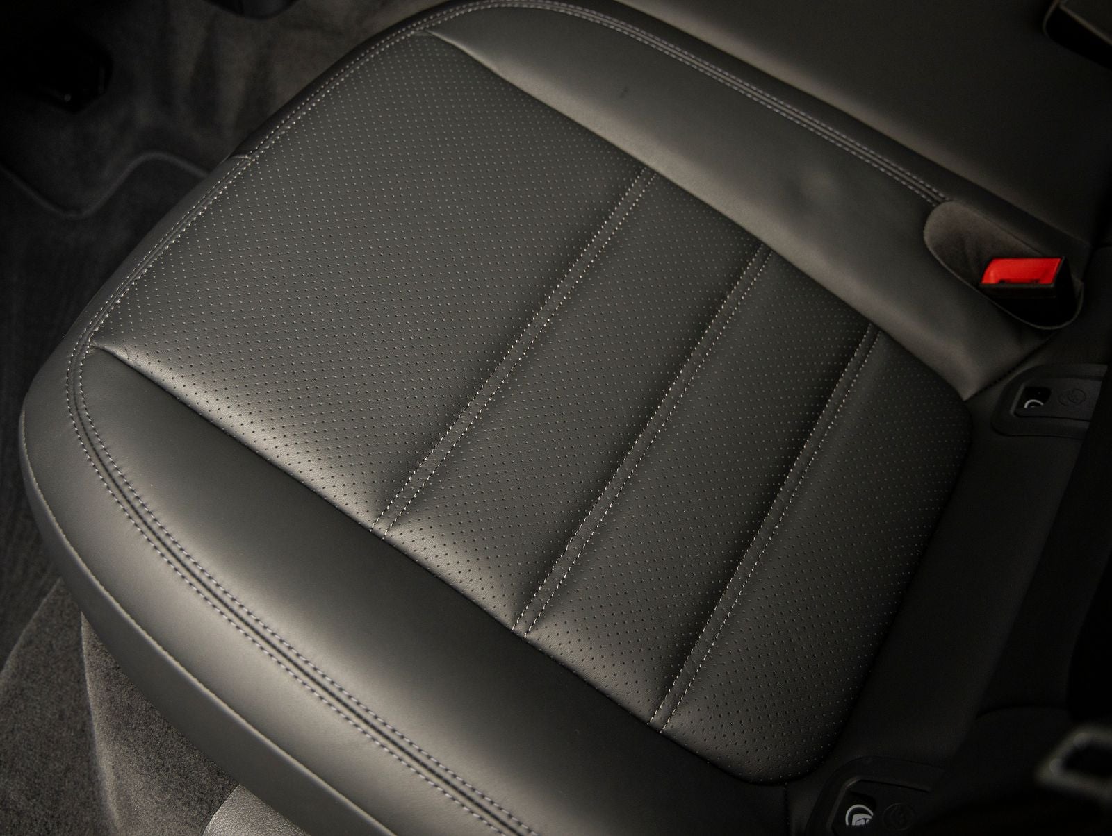 2026 Porsche Macan Macan T