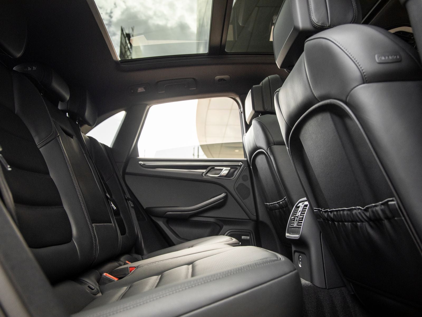 2026 Porsche Macan Macan T