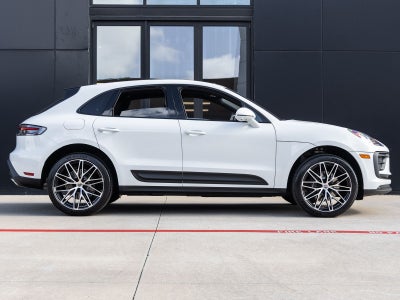 2026 Porsche Macan Macan