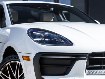 2026 Porsche Macan Macan