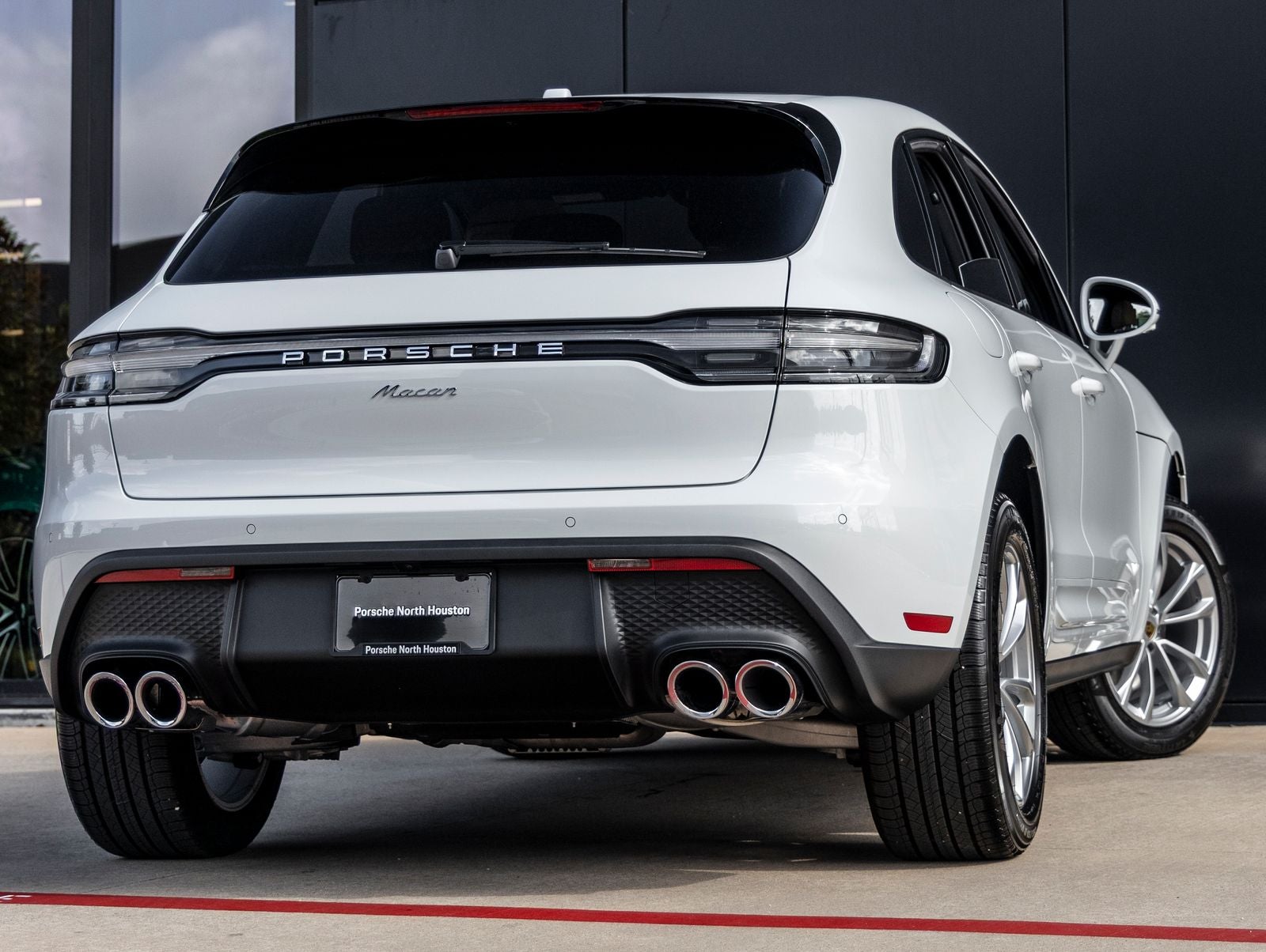 2026 Porsche Macan Macan