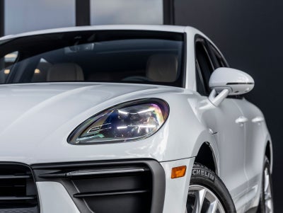 2026 Porsche Macan Macan