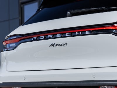 2023 Porsche Macan Macan (MY23)