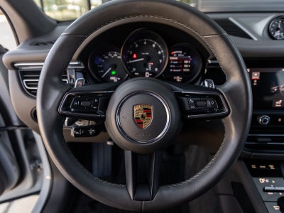 2023 Porsche Macan Macan (MY23)