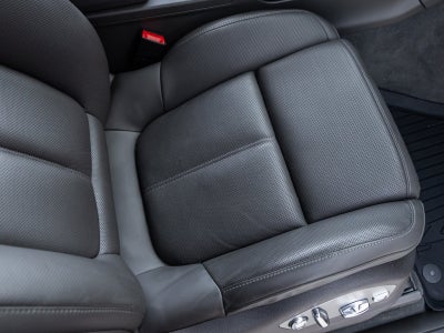 2023 Porsche Macan Macan (MY23)