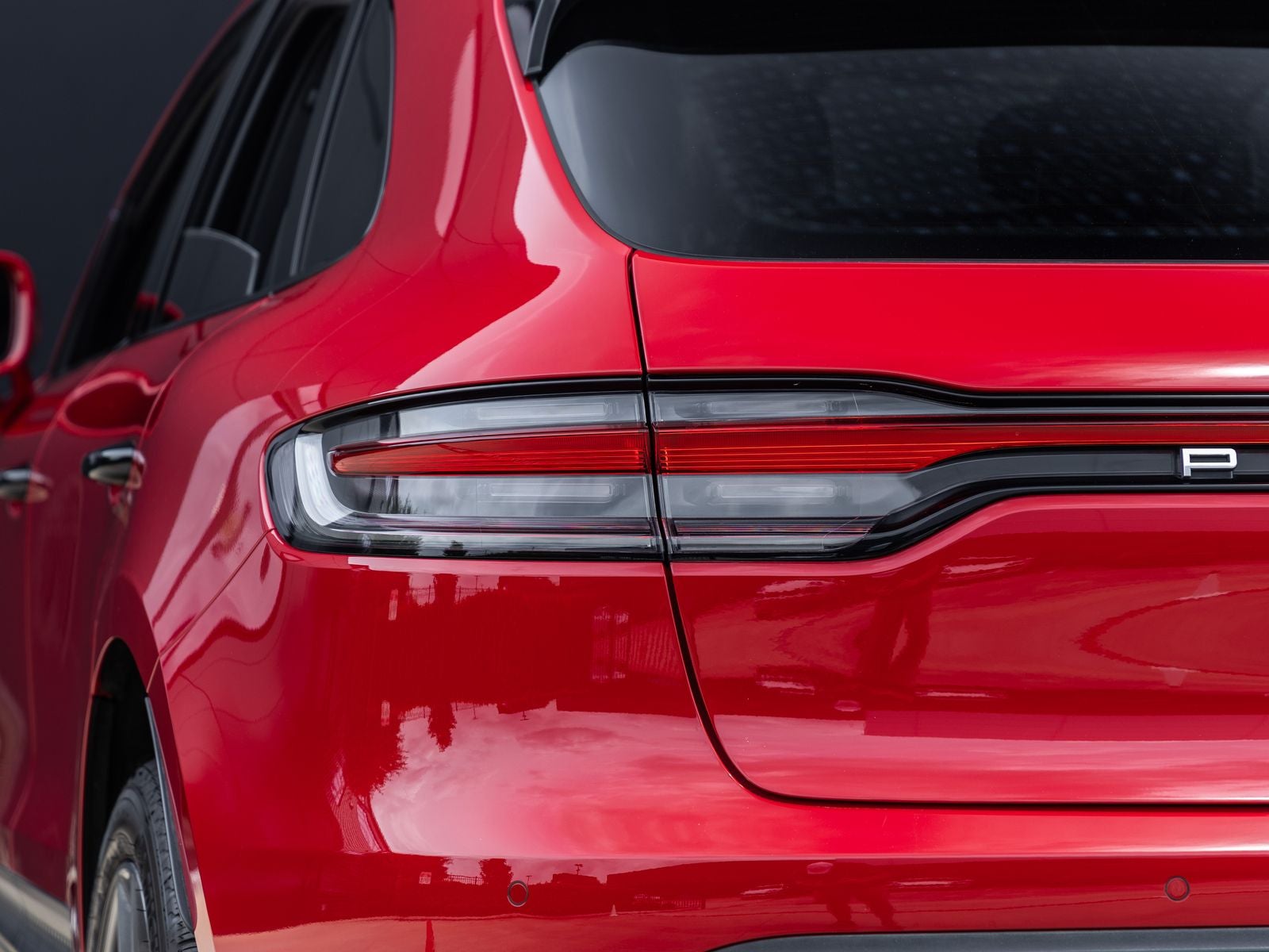 2023 Porsche Macan Base