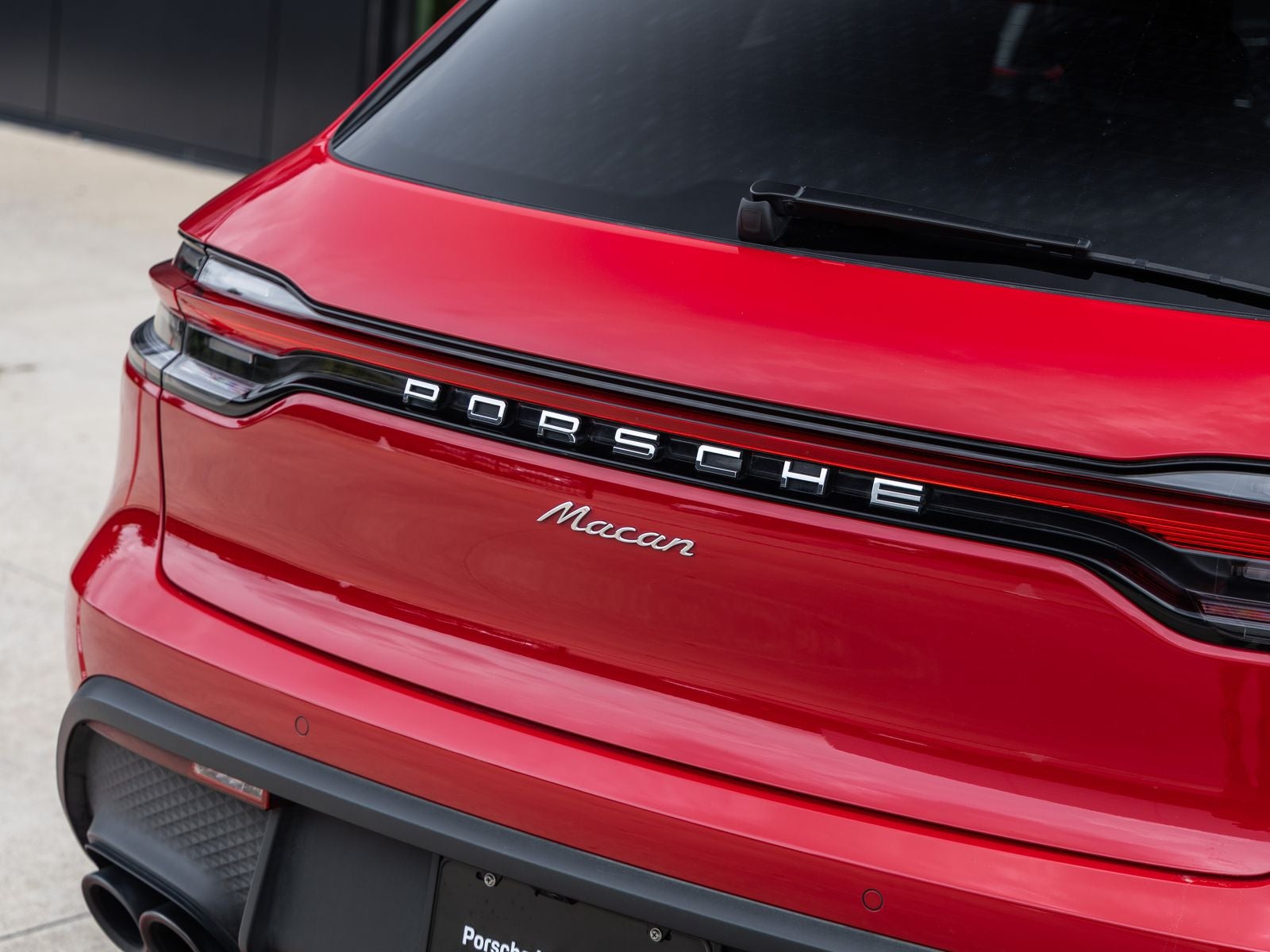 2023 Porsche Macan Base