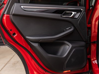2023 Porsche Macan Base