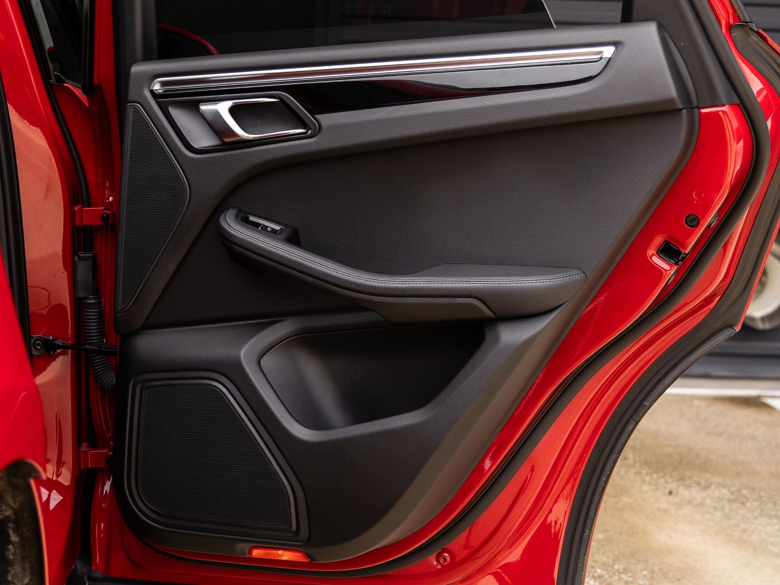 2023 Porsche Macan Base