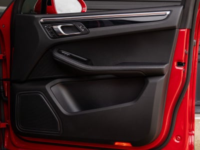 2023 Porsche Macan Base