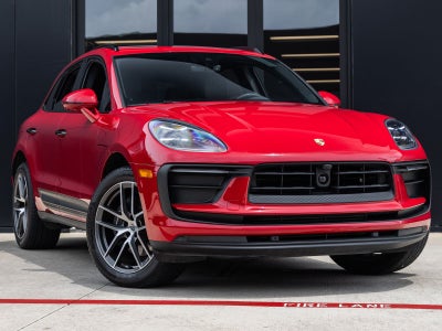 2023 Porsche Macan Base
