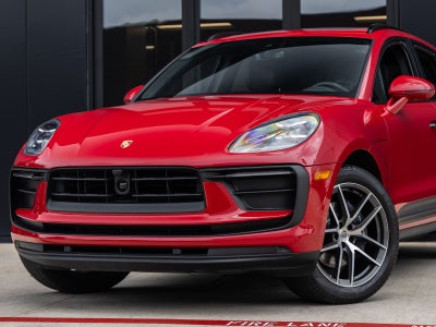 2023 Porsche Macan Base