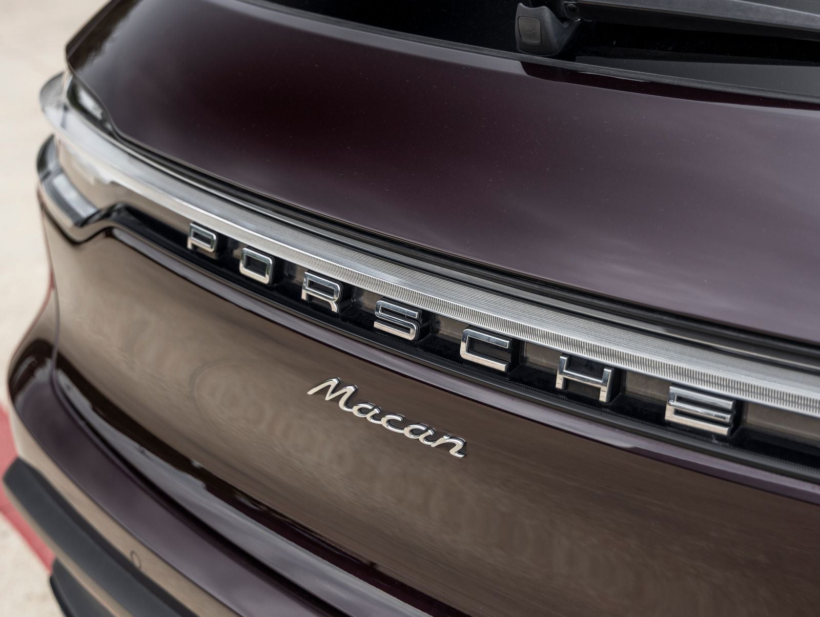 2024 Porsche Macan AWD