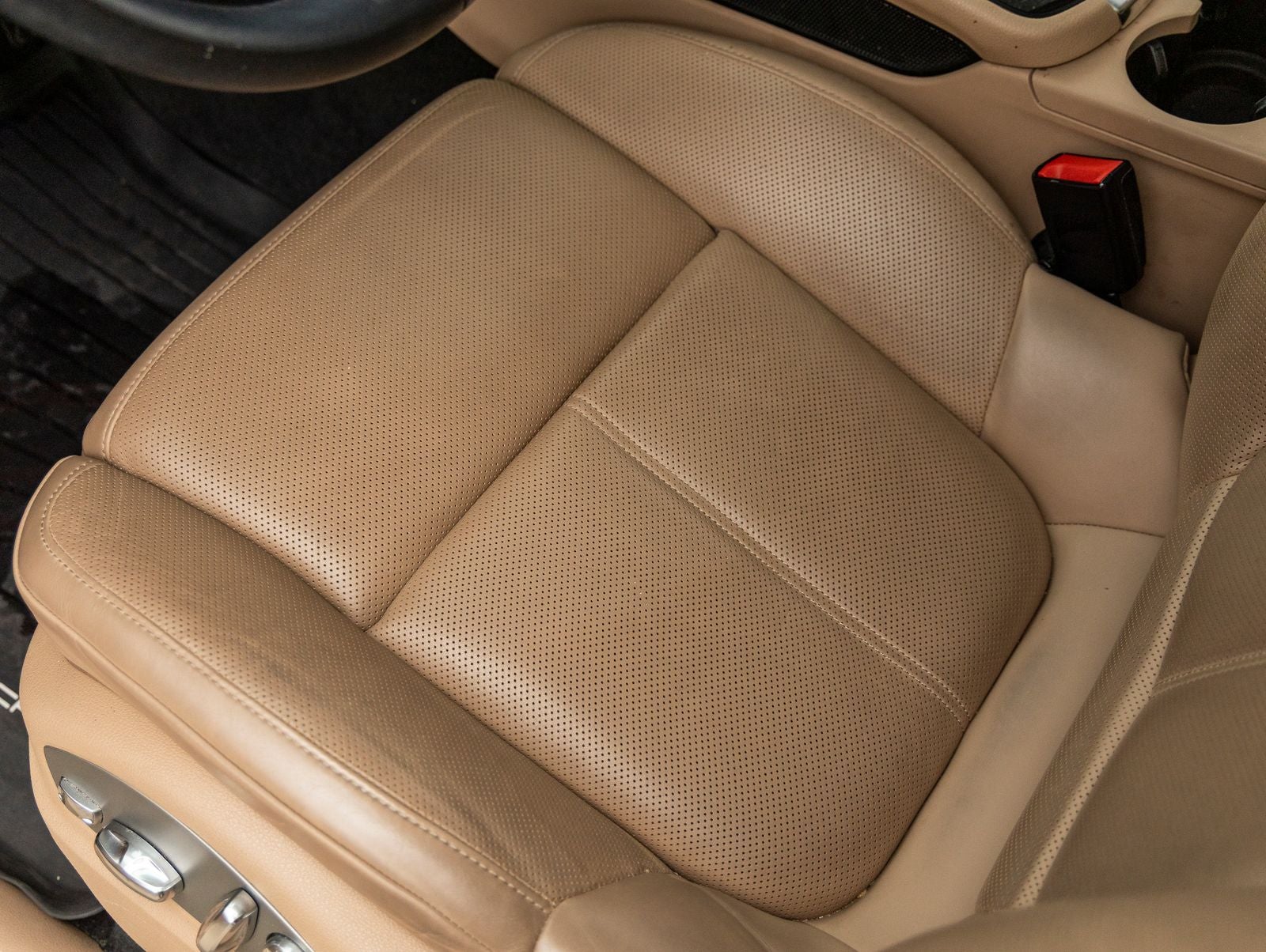2024 Porsche Macan AWD