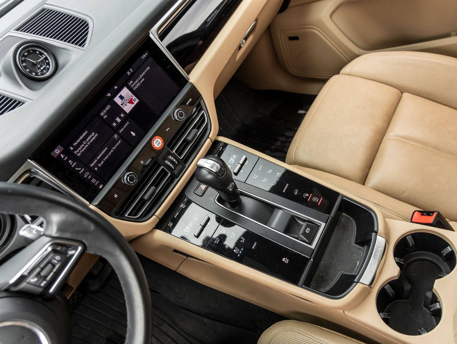 2024 Porsche Macan AWD