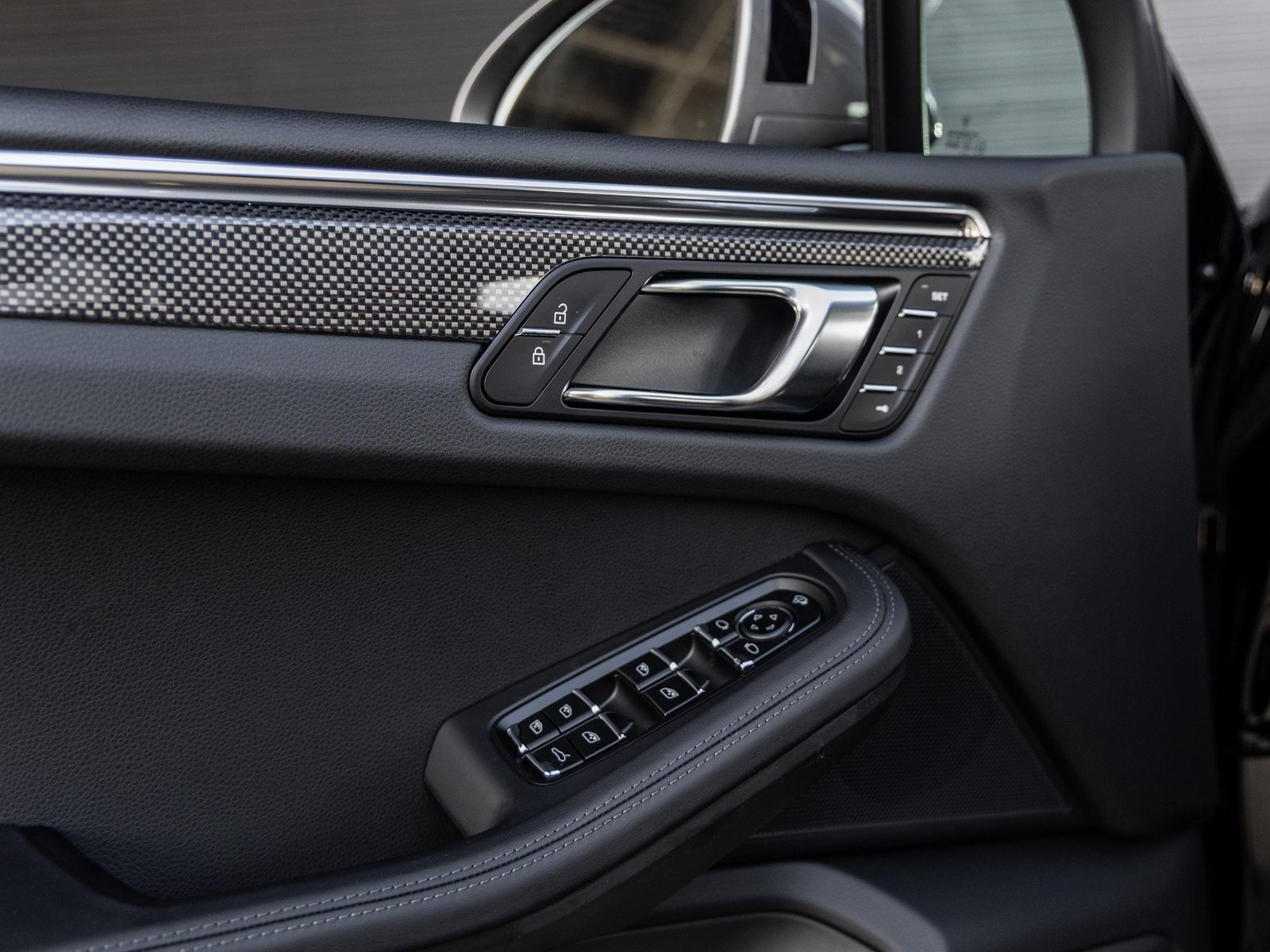 2025 Porsche Macan Macan T