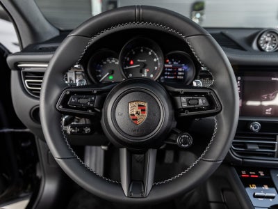 2025 Porsche Macan Macan T