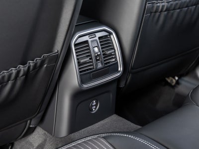 2025 Porsche Macan Macan T