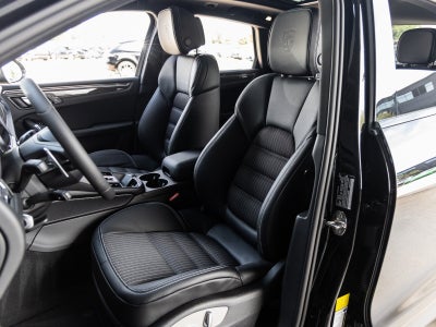 2025 Porsche Macan Macan T