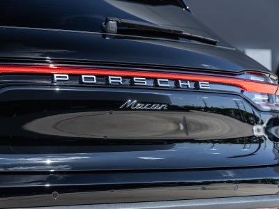 2026 Porsche Macan Macan