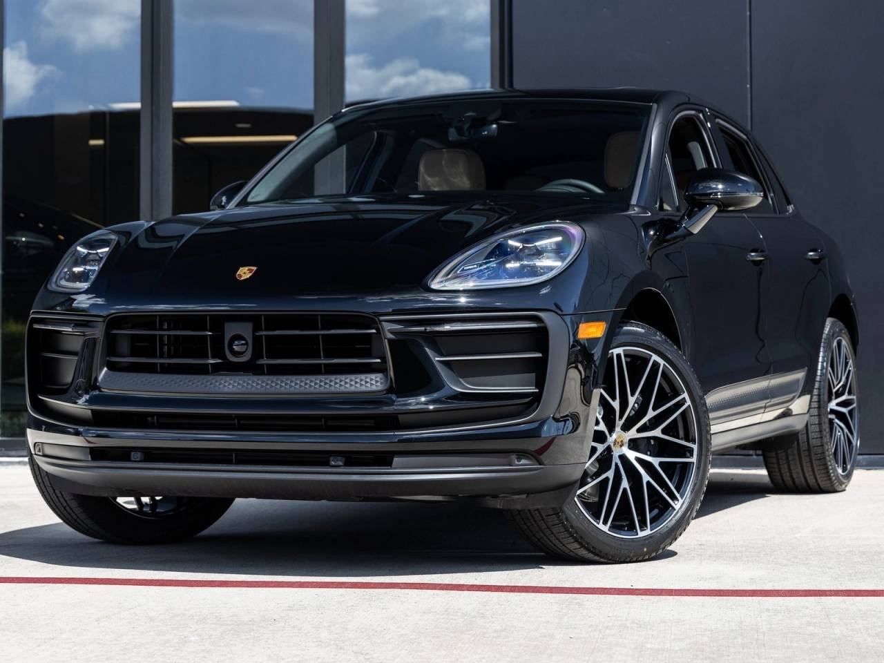 2026 Porsche Macan Base