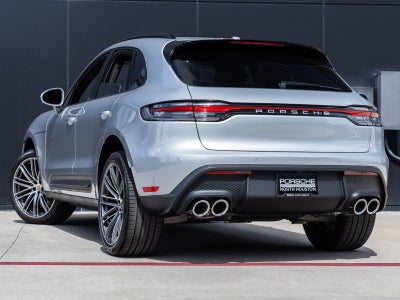 2026 Porsche Macan Base