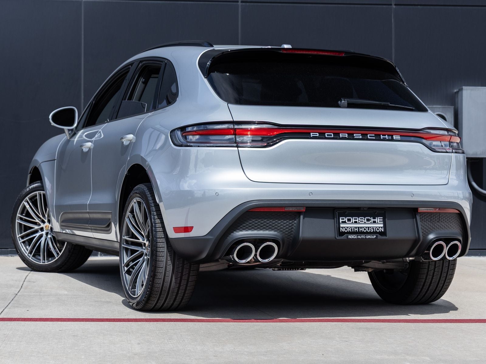 2026 Porsche Macan Base