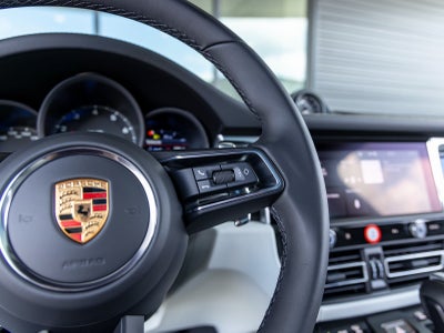 2026 Porsche Macan Macan