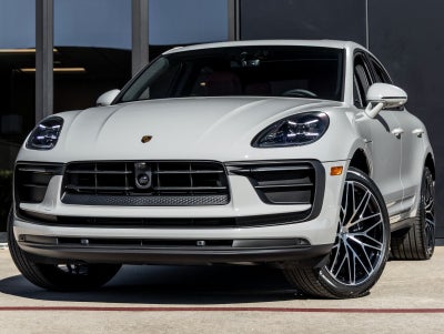 2026 Porsche Macan Macan