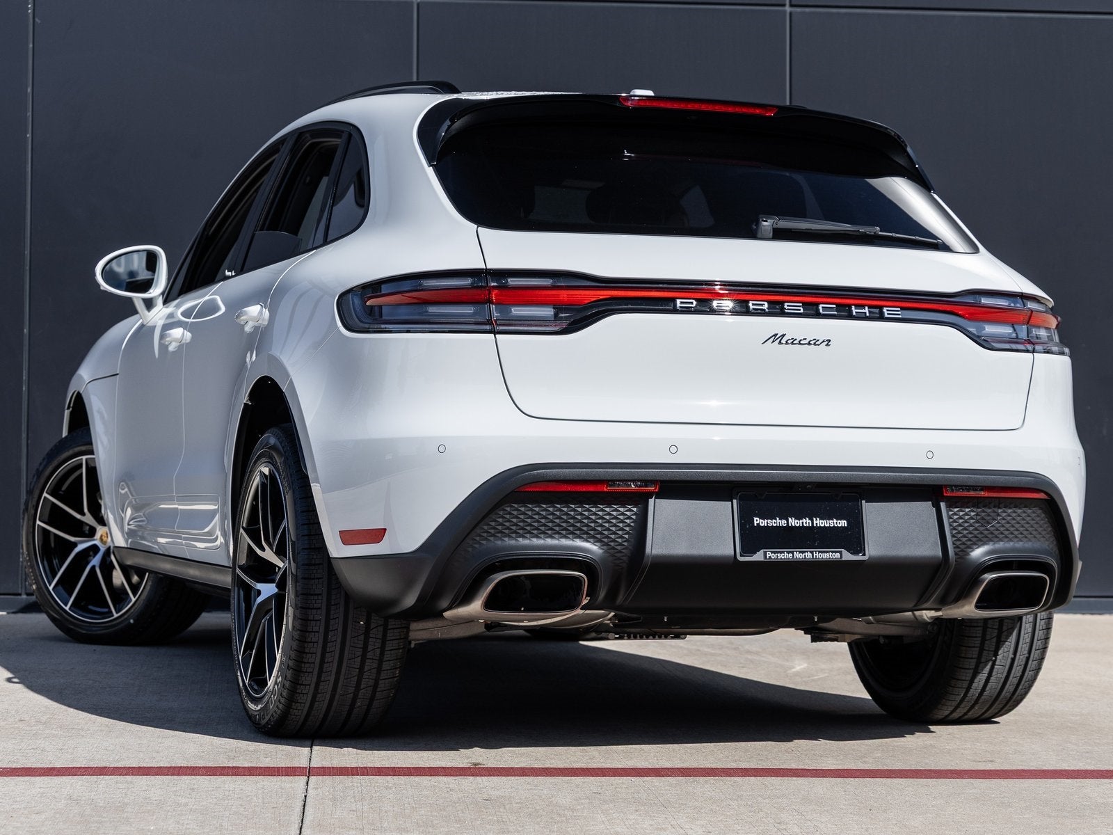 2026 Porsche Macan Macan