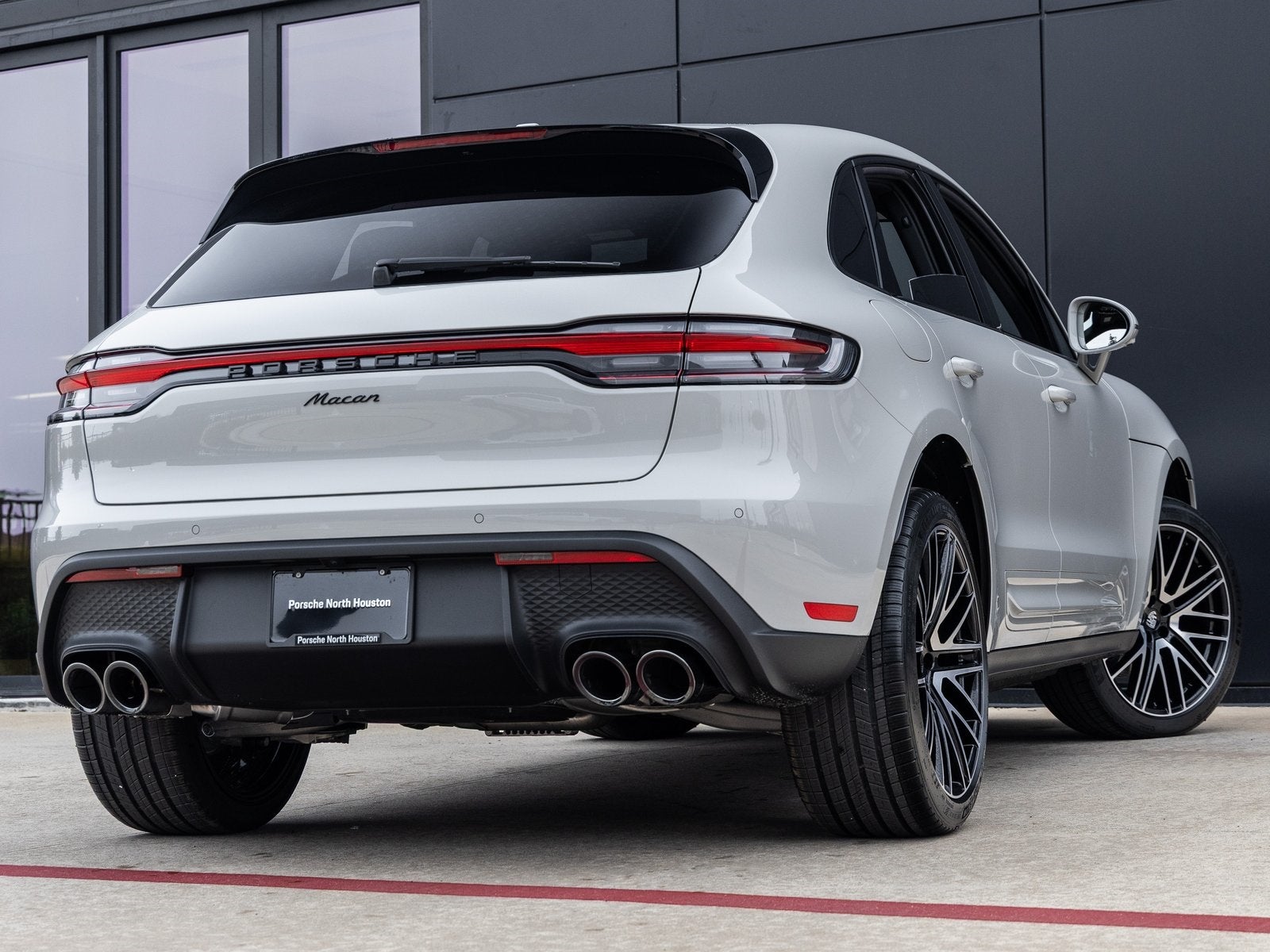 2026 Porsche Macan Macan