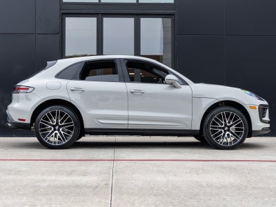 2026 Porsche Macan Macan