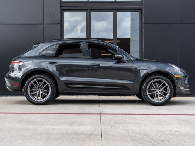 2026 Porsche Macan Macan