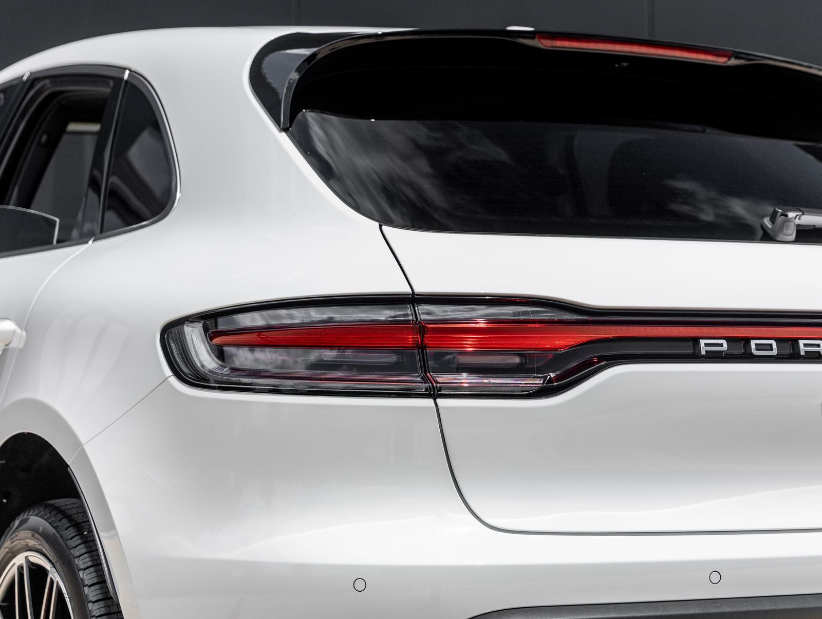 2026 Porsche Macan AWD