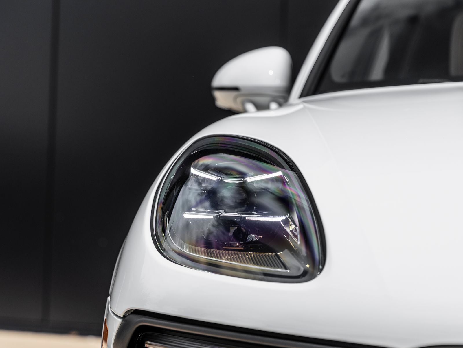 2026 Porsche Macan AWD