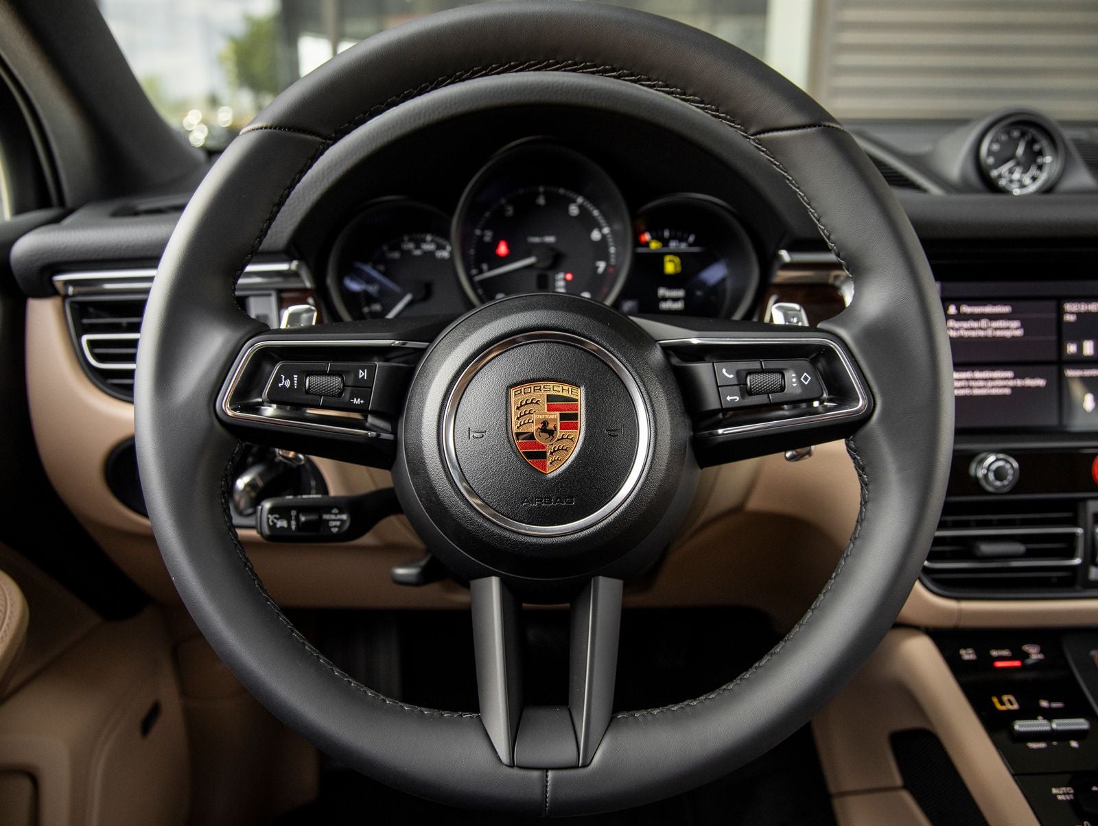 2026 Porsche Macan AWD