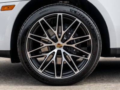 2026 Porsche Macan AWD
