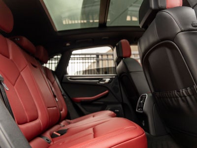 2026 Porsche Macan AWD