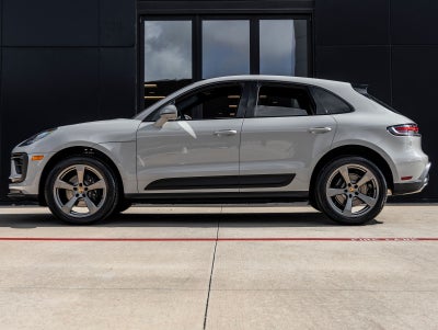 2026 Porsche Macan Macan