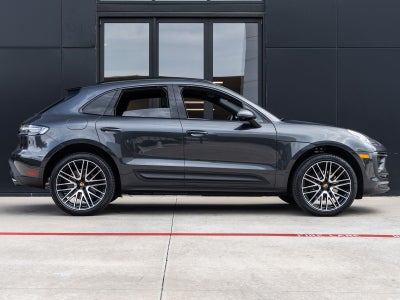 2026 Porsche Macan Macan