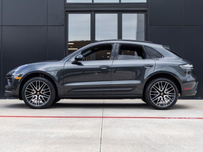 2026 Porsche Macan Macan