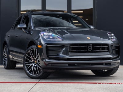 2026 Porsche Macan Macan