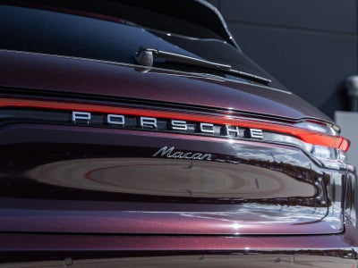 2026 Porsche Macan Macan