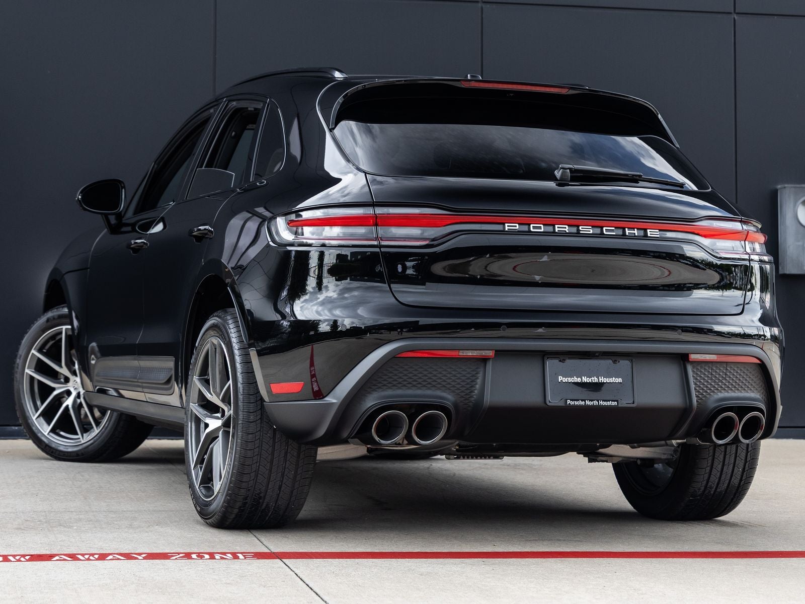 2026 Porsche Macan Macan