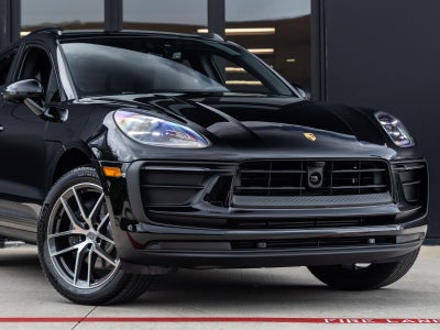 2026 Porsche Macan Macan