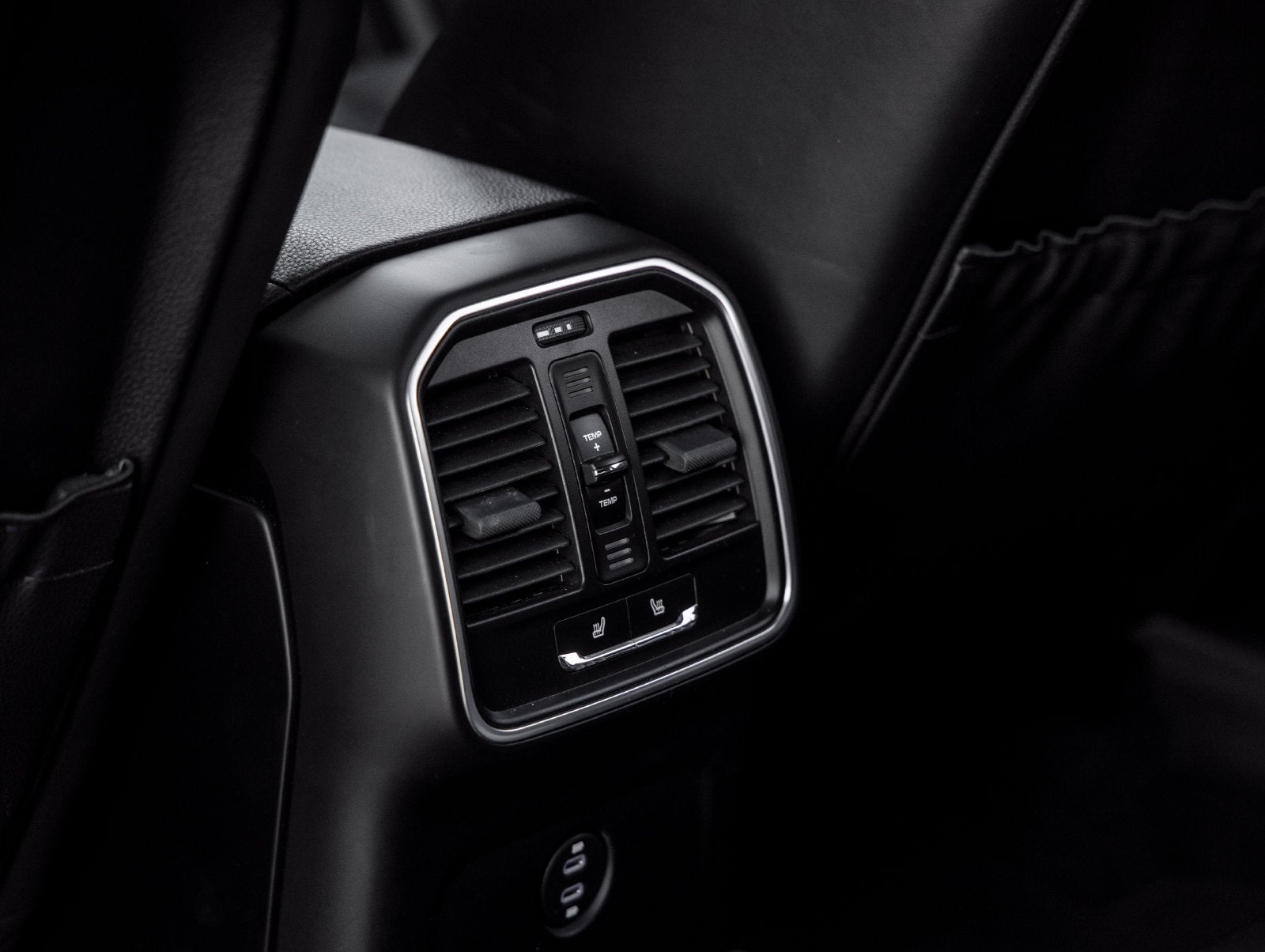 2023 Porsche Macan Macan