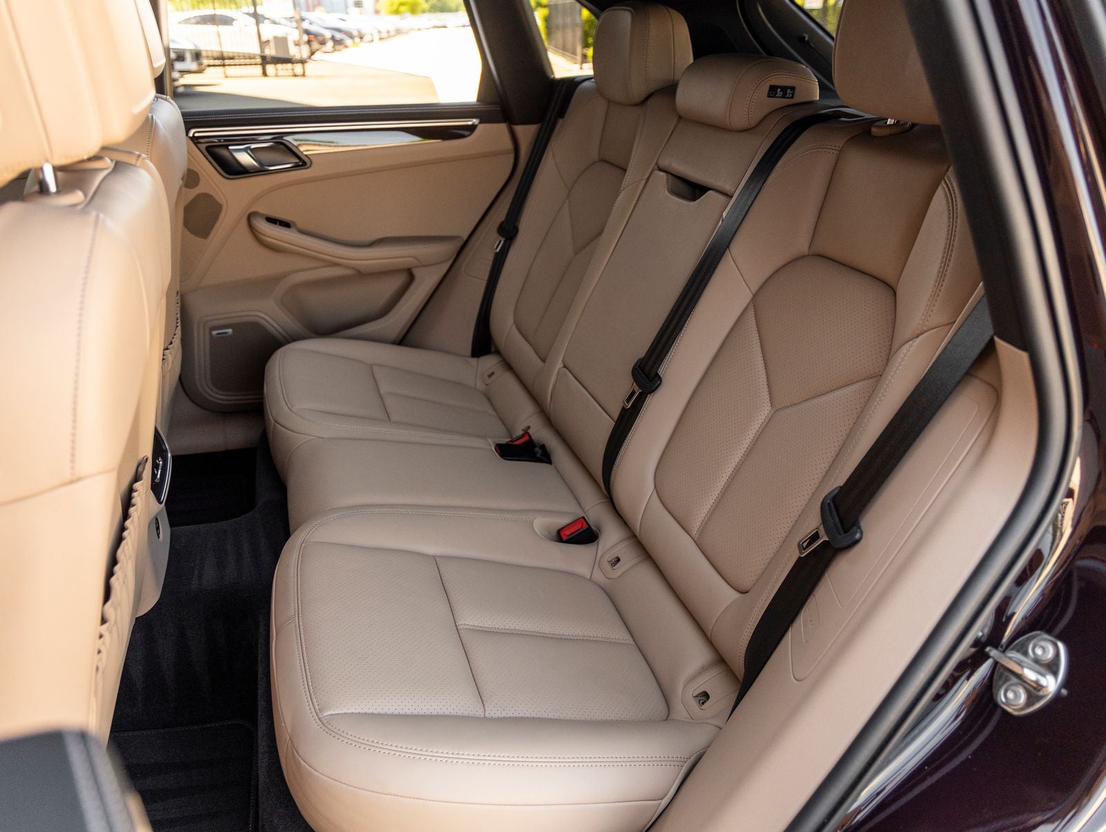 2023 Porsche Macan AWD