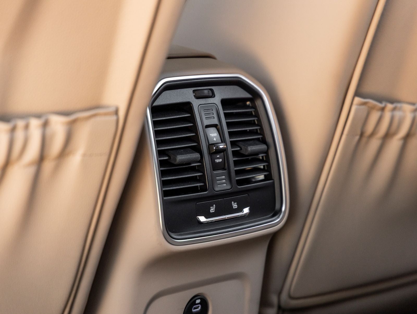 2023 Porsche Macan AWD