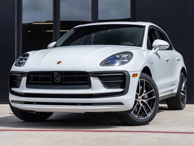 2025 Porsche Macan AWD