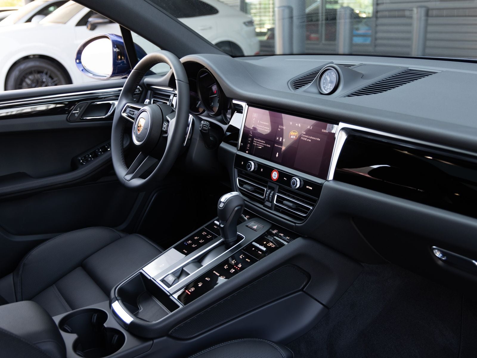 2025 Porsche Macan Macan